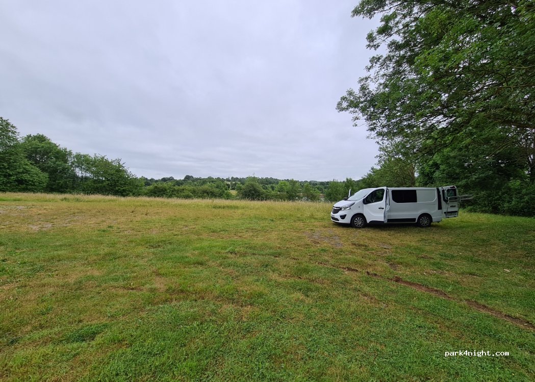 (79400) Saint-Georges-de-Noisné - D329 — foto 3