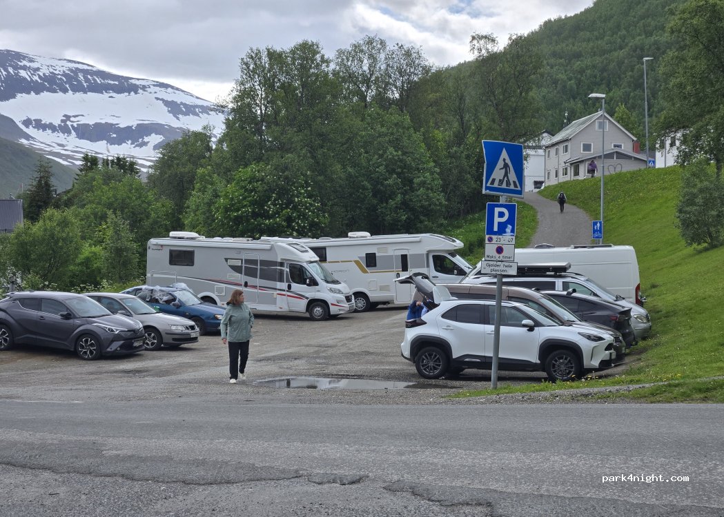 (9020) Tromsø - 26 Hans Nilsens veg — foto 4