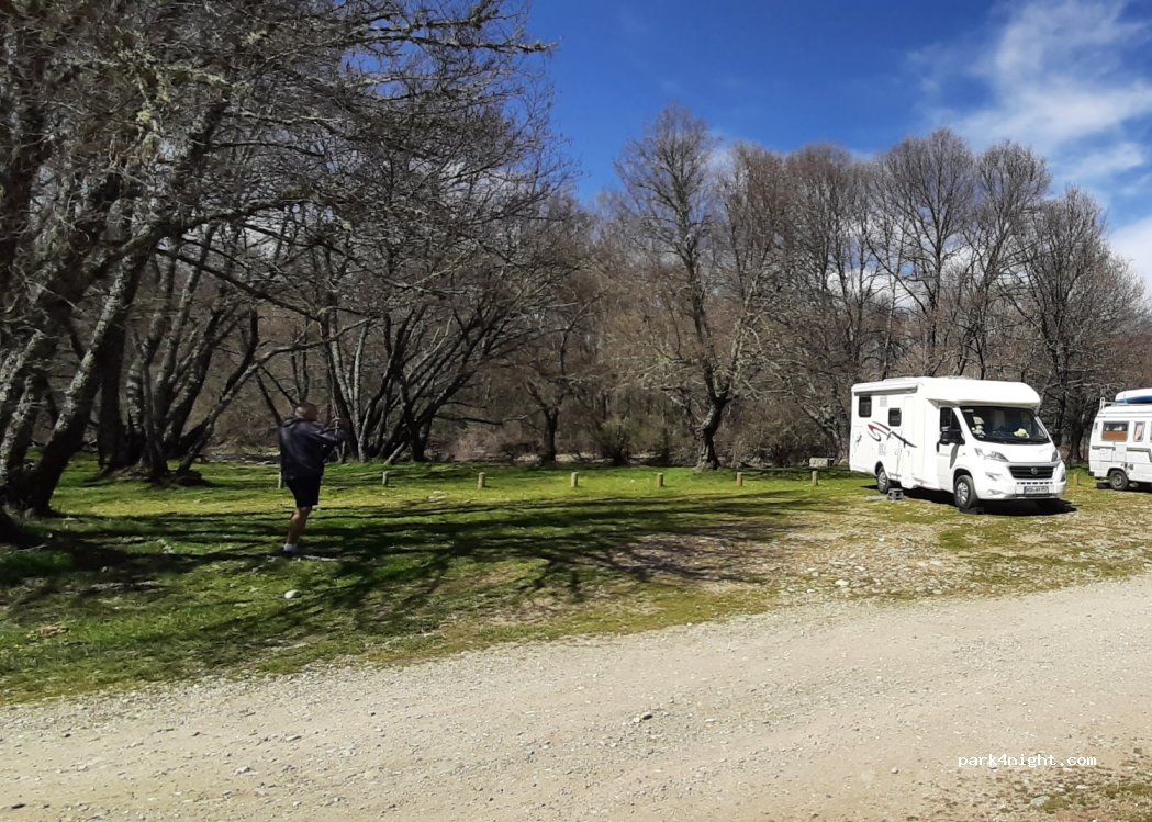 Área de Playa Fluvial Corneira — foto 3