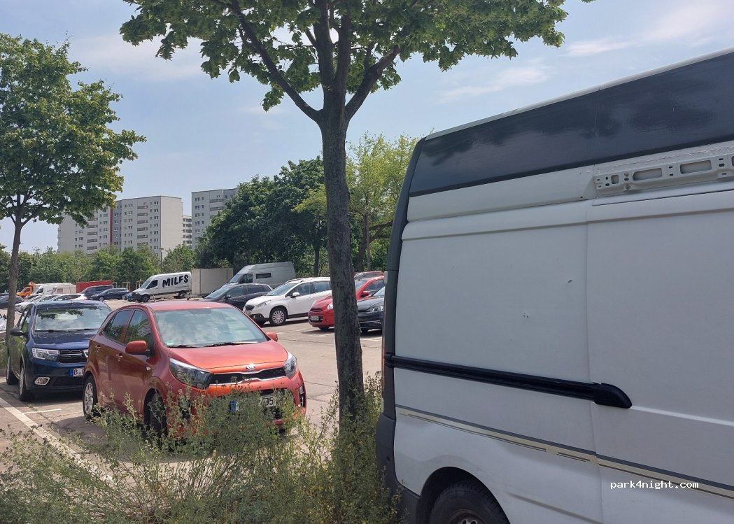 (13055) Berlin - 205 Landsberger Allee — foto 4