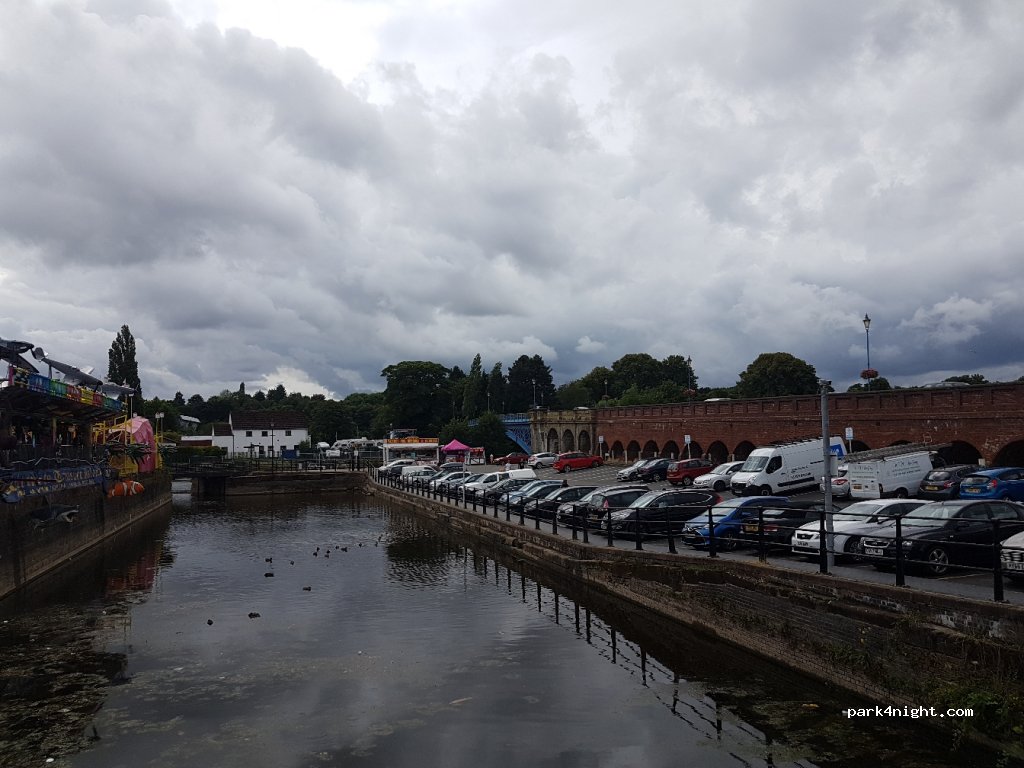 (DY13 8UY) Stourport-on-Severn - 9 Bridge Street — foto