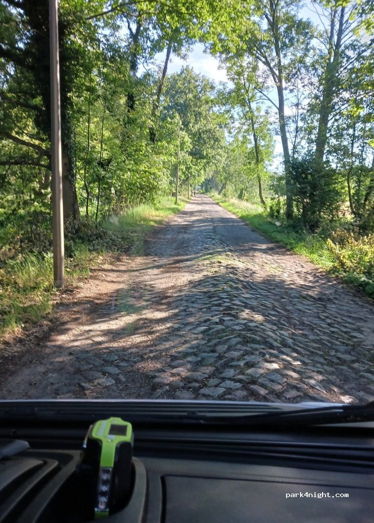 () Święta - Unnamed Road — foto 4
