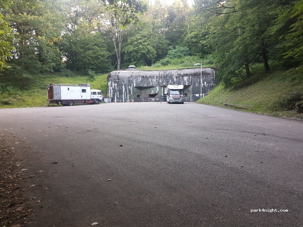 (57570) Cattenom - 1 Allée des Platanes — foto