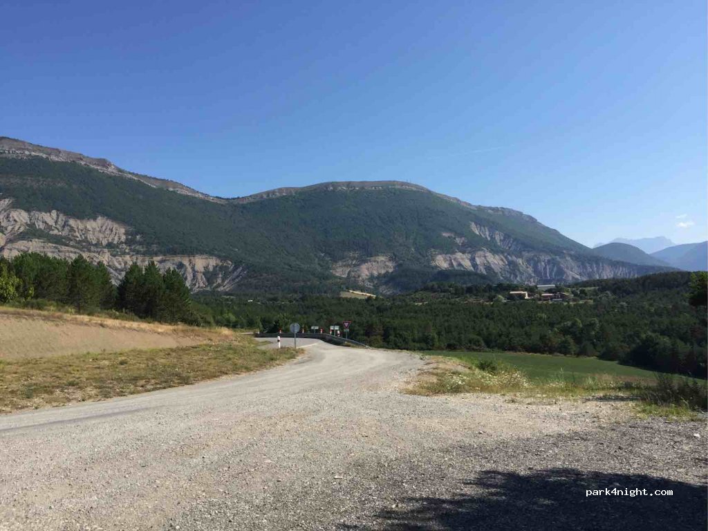 (05140) Aspres-sur-Buëch - D993 — foto 2