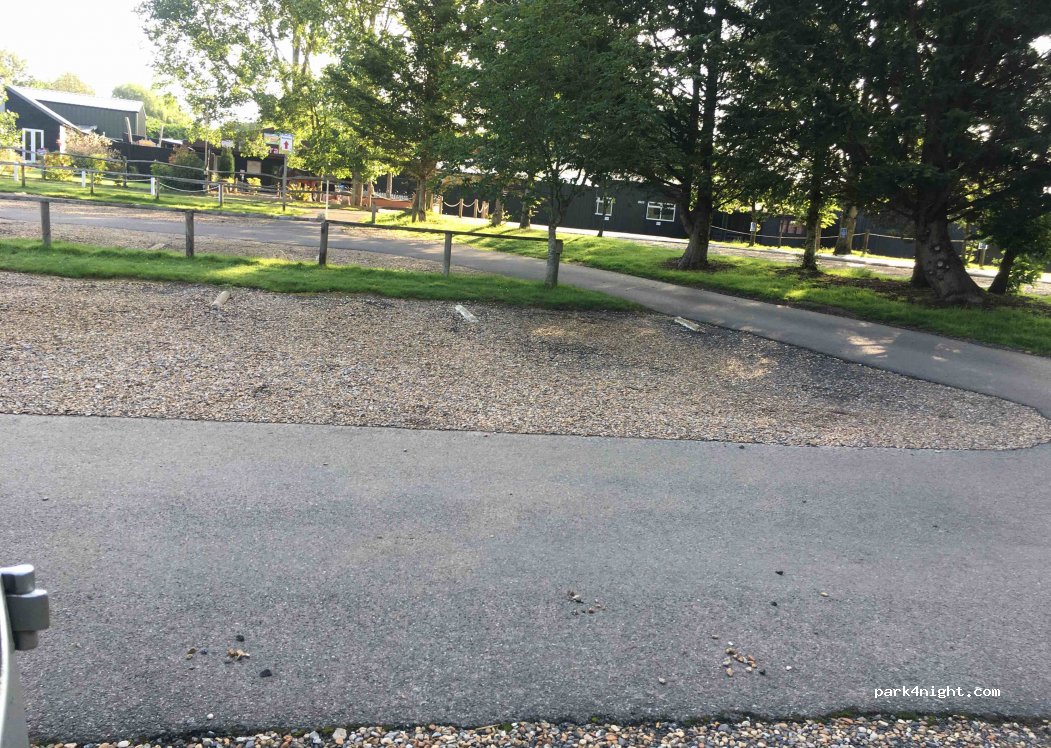 (RH14 0EG) Wisborough Green - Newpound Lane — foto