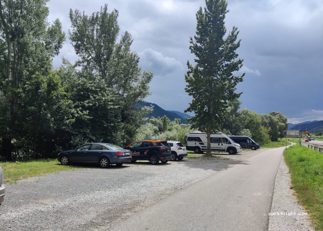 (3610) Weißenkirchen in der Wachau - 202 Donau Bundesstraße — foto 3
