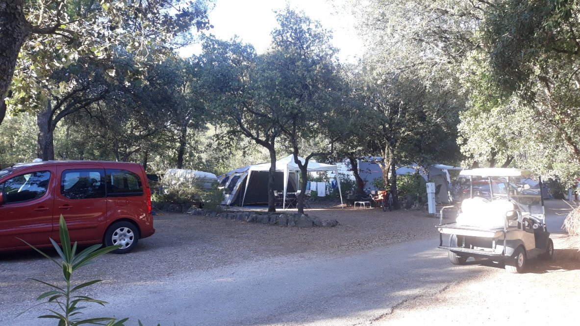 Camping Yelloh Luberon Parc**** — foto