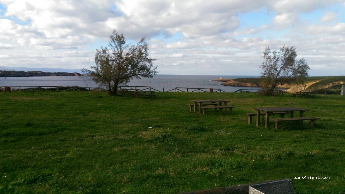 (33794) Castropol - Unnamed Road — foto 2