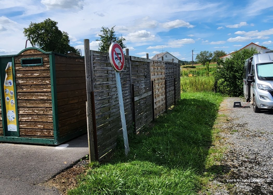 (08390) Le Chesne - Rue du Pasquy — foto 4