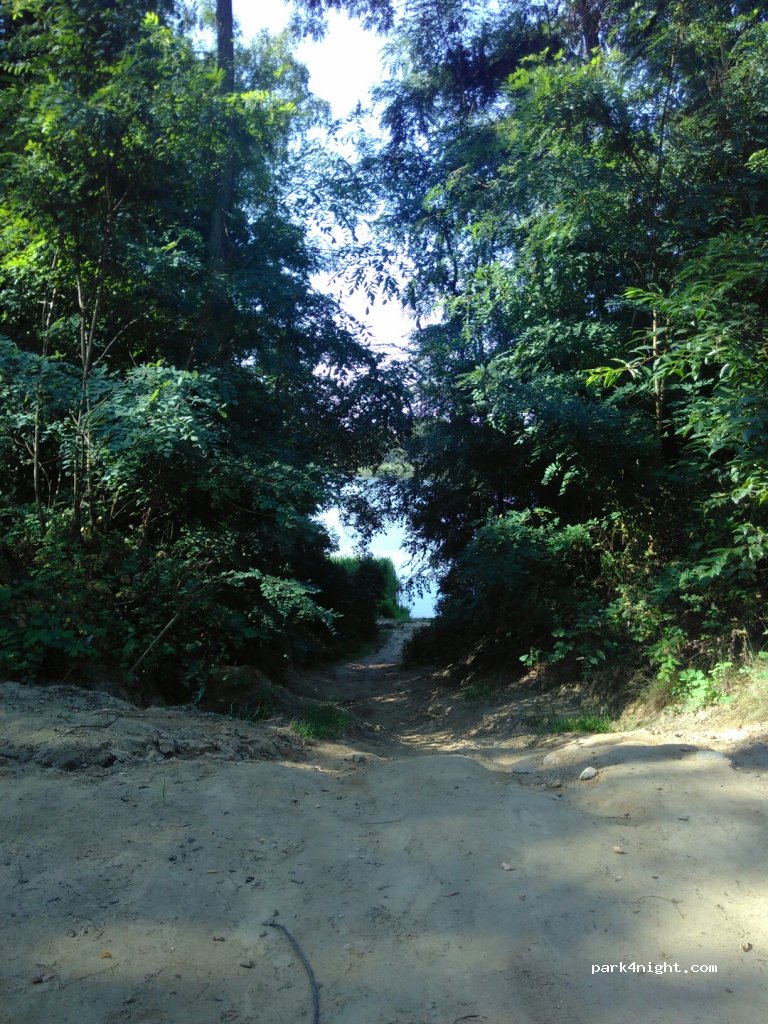 ()  - Unnamed Road — foto 2