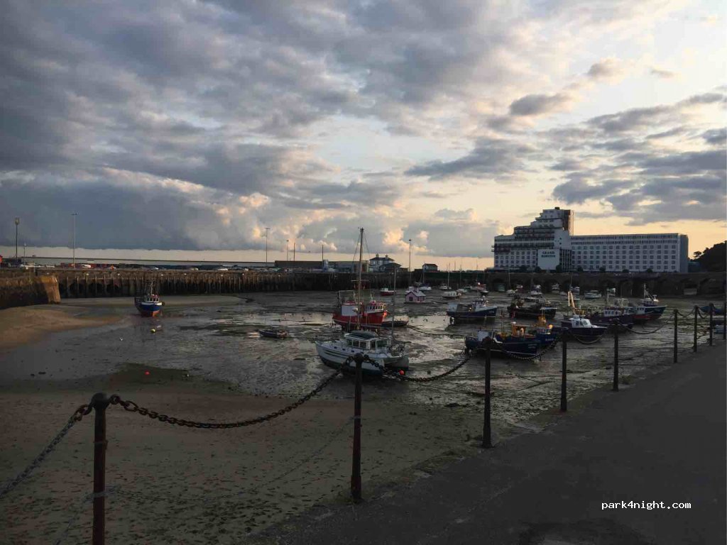 (CT19 6BL) Folkestone - 28 Wear Bay Road — foto 3