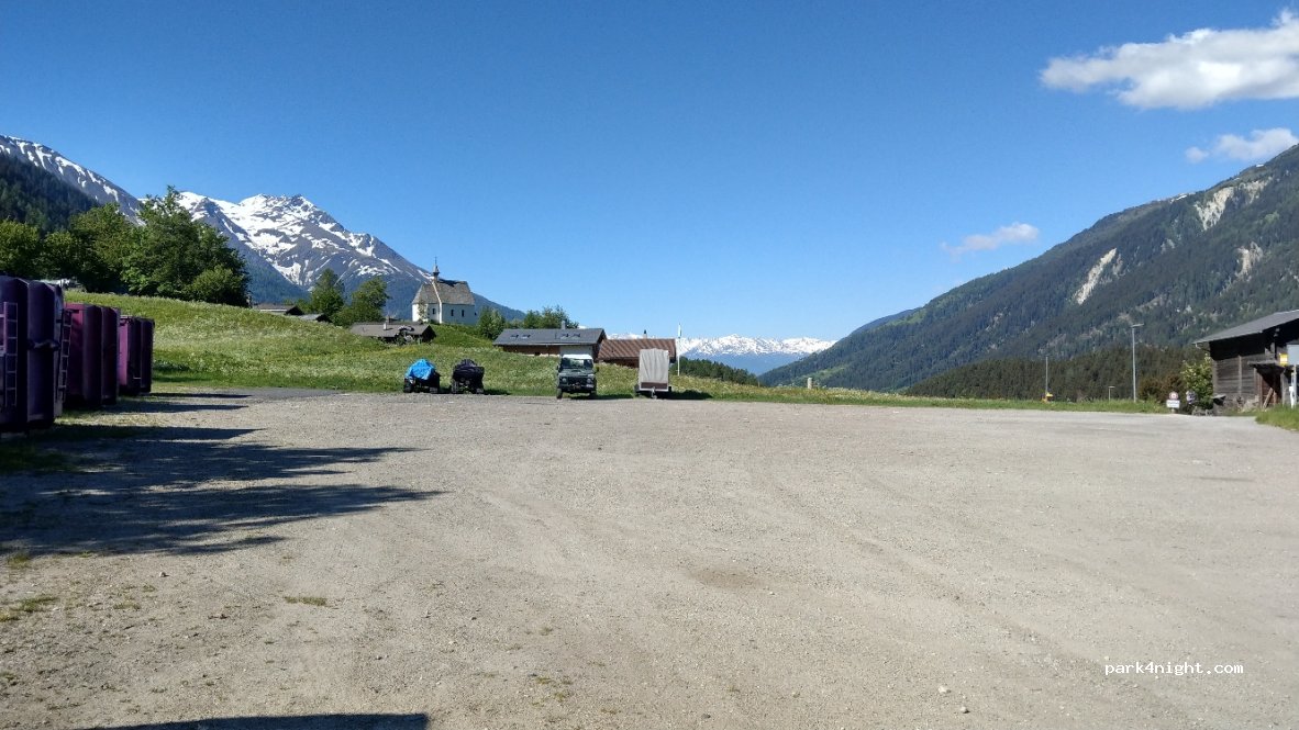 (3995) Ernen - — foto