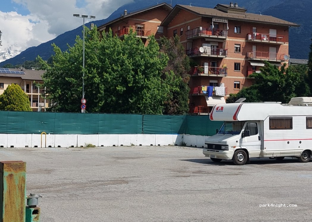 (11100) Aosta - Via Caduti del Lavoro — foto 2