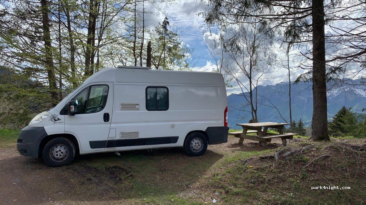 (74230) Le Bouchet-Mont-Charvin - Unnamed Road — foto 2