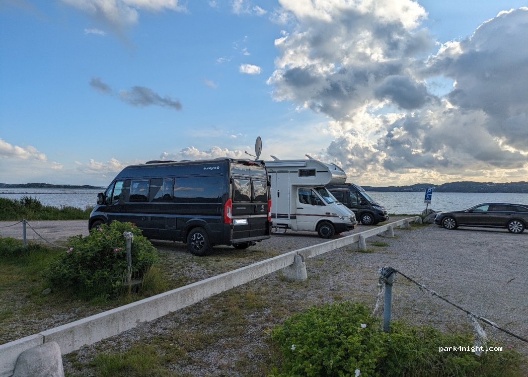(444 61) Stora Höga - Anråsvägen — foto 4