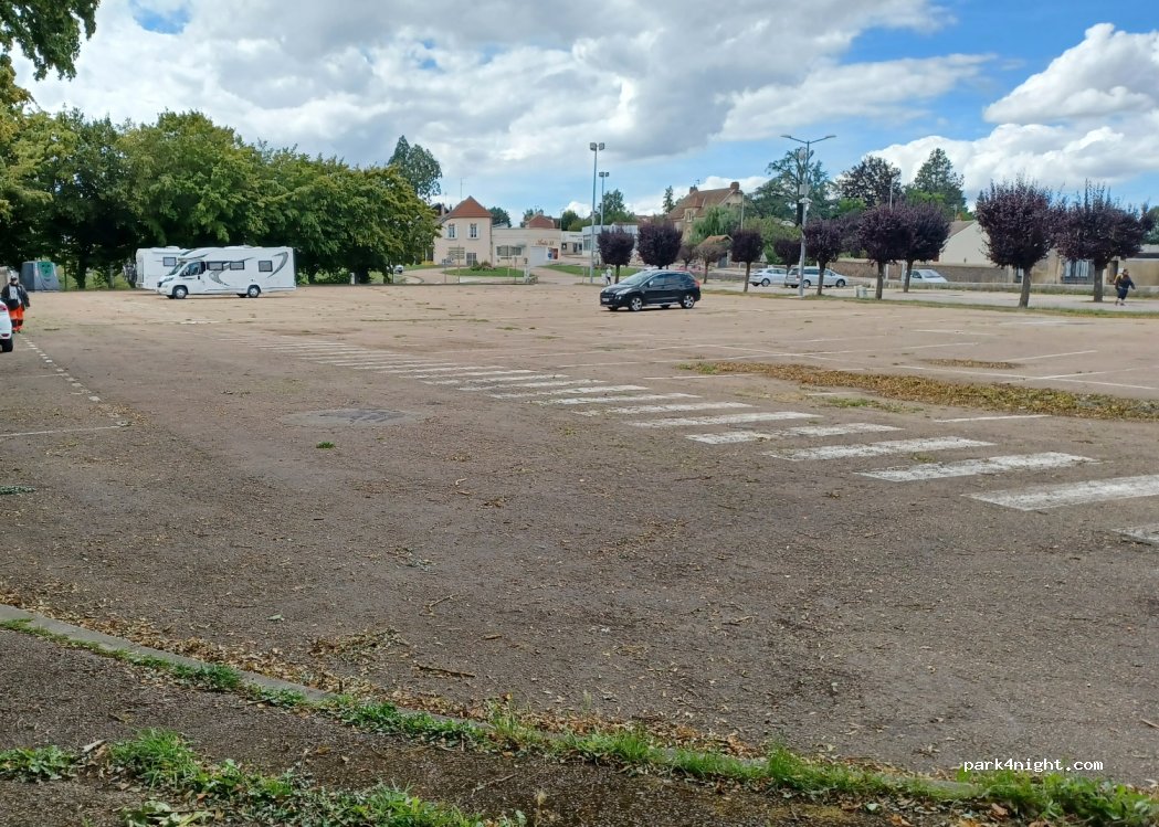 (89200) Avallon - 15 Rue de l'Hôpital — foto