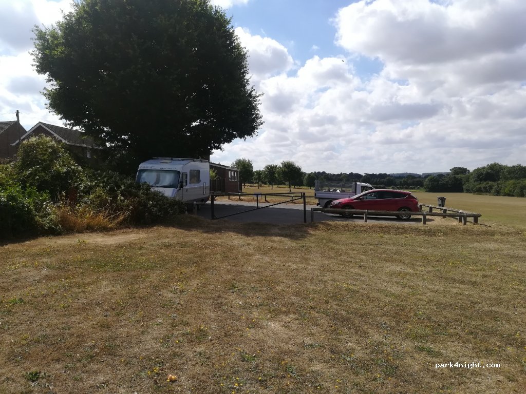 (SG5 2RR) Hitchin - 76 Swinburne Avenue — foto 2