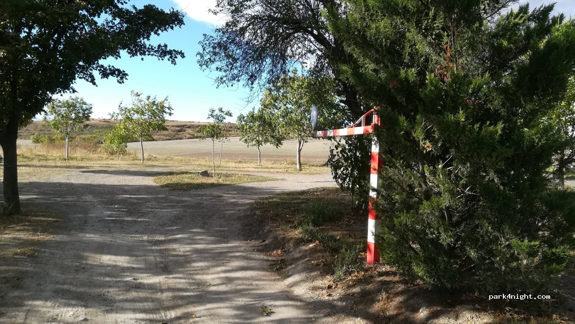 (63800) Cournon-d'Auvergne - Unnamed Road — foto