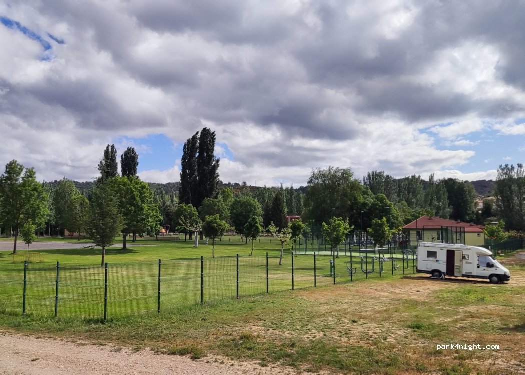 (24272) Cimanes del Tejar - 18 Avenida Río Órbigo — foto 4