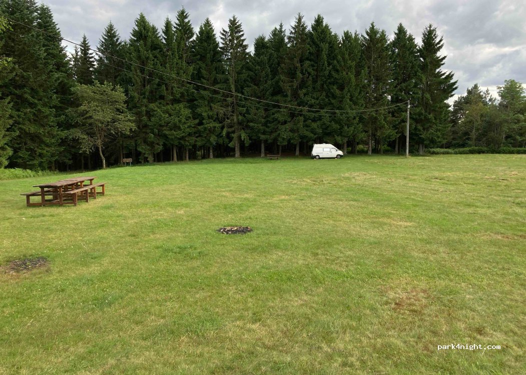 (03250) Saint-Nicolas-des-Biefs - Unnamed Road — foto 4