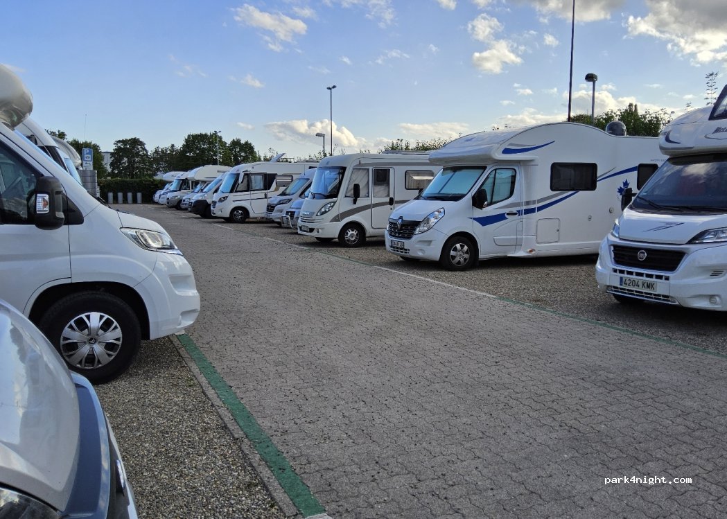 Wohnmobilstellplatz am Wasserturm in Kehl — foto 4