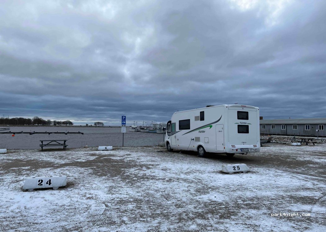 (370 42) Torhamn - 7 Brändaskärsvägen — foto 3
