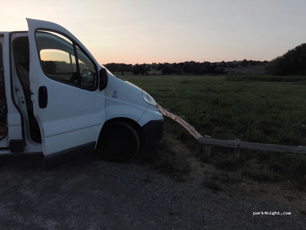 (56350) Béganne - Unnamed Road — foto