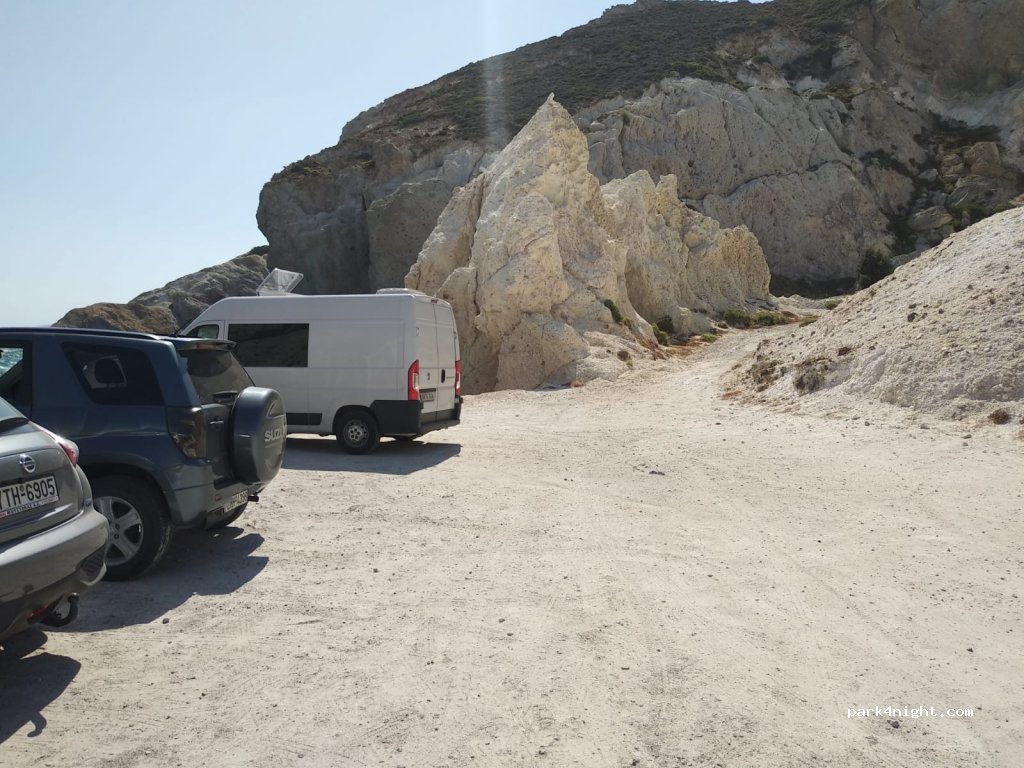 (848 00) Firopotamos - Unnamed Road — foto