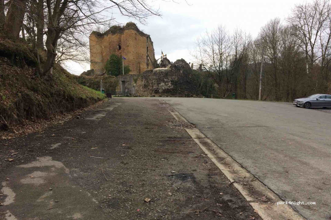 (4910) Theux - Allée du Château — foto
