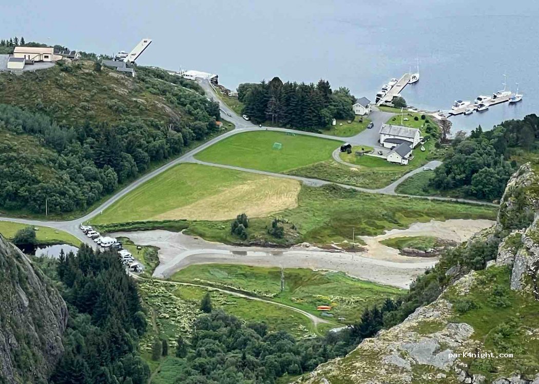 (8193) Rødøy - 15 Sekundær Fylkesveg 432 — foto 2