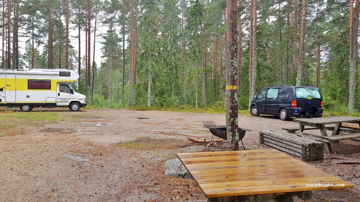 (820 77)  - 7 SÖRFJÄRDEN SKÄRKARLSVÄGEN — foto 2