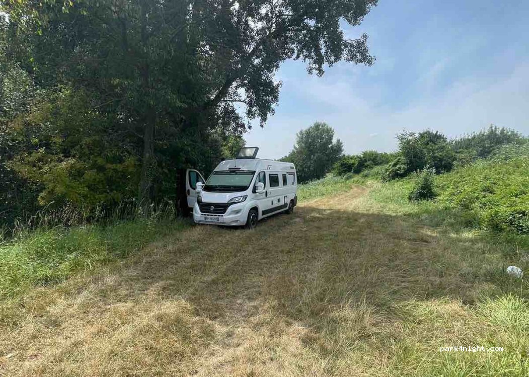(26200) Montélimar - Chemin de l'Île du Tonneau — foto 4