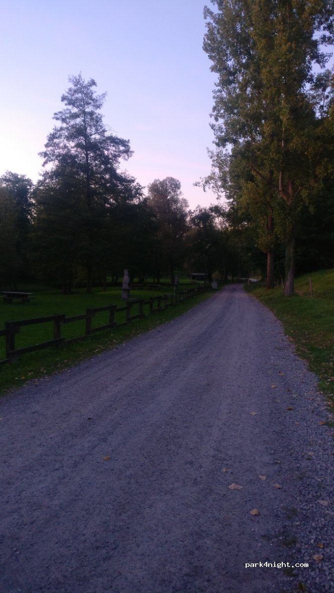 (64570) Arette - Chemin de l'Arroue — foto