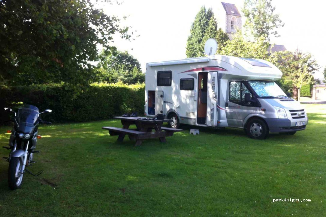 Aire naturelle de camping — foto 2