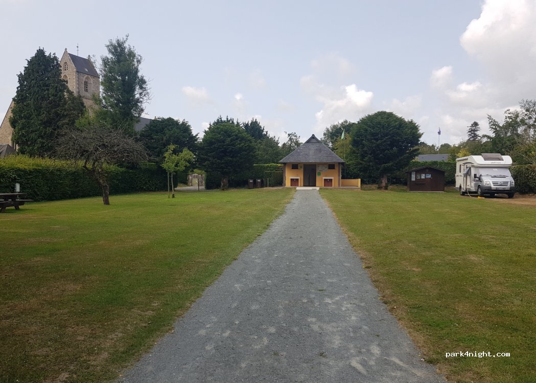 Aire naturelle de camping — foto 3