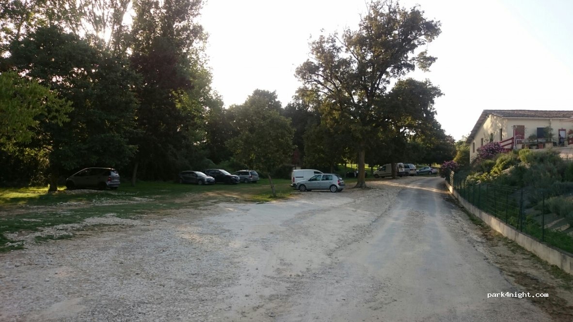 (32380) Saint-Clar - Unnamed Road — foto 2