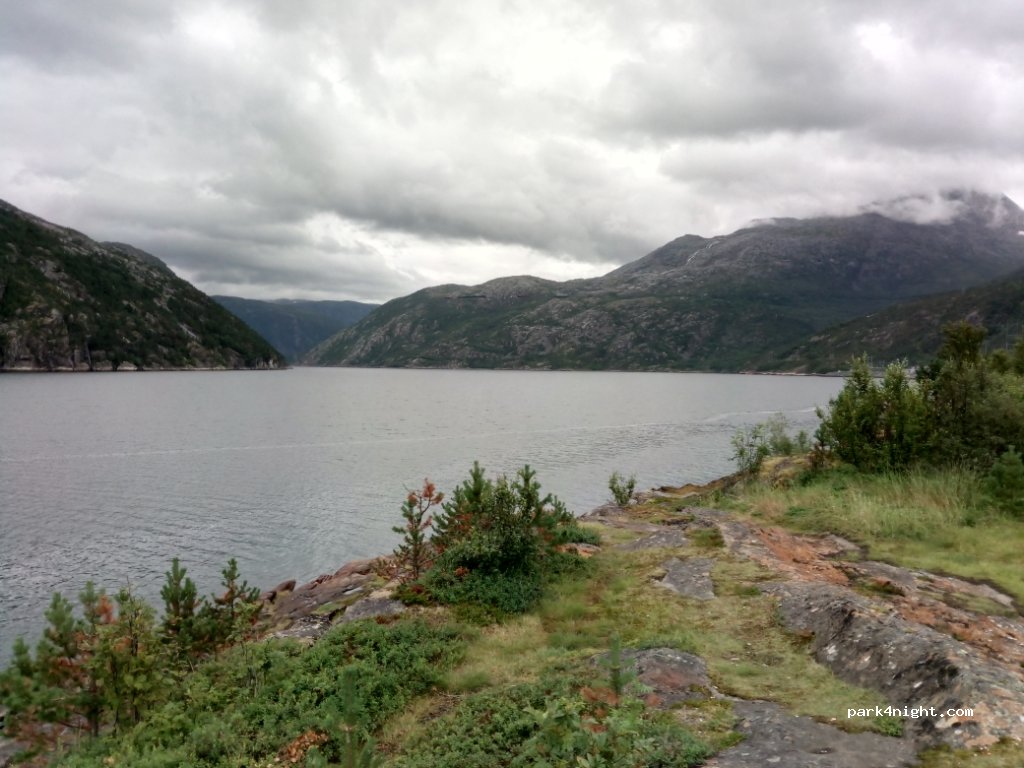 (8517) Rombakk  - Sildvikveien — foto