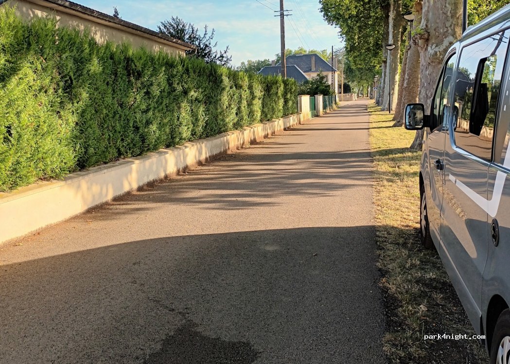 (51300) Vitry-le-François - 9-21 Rue des Pointis — foto 2