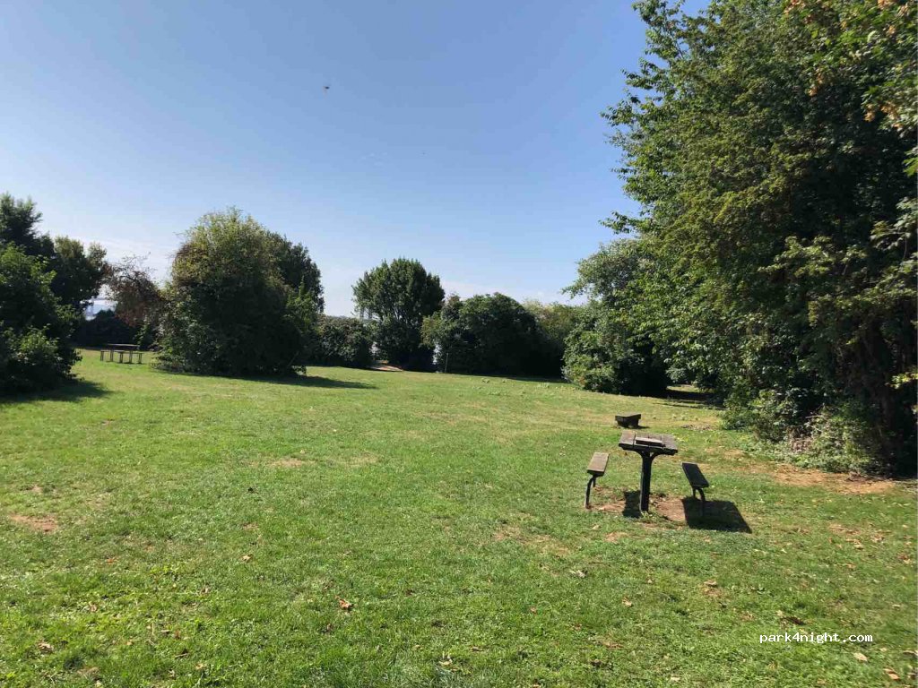 (NP26 5TW) Portskewett - 19 Black Rock Road — foto