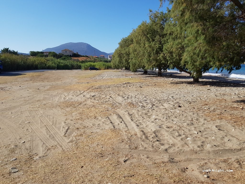 (230 70) Monemvasia - Unnamed Road — foto 2