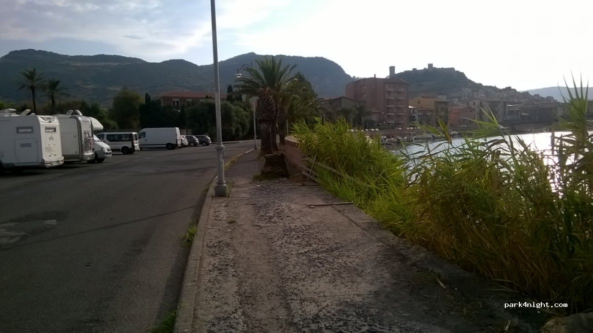 (08013) Bosa - 91 Lungo Temo Alcide De Gasperi — foto 2