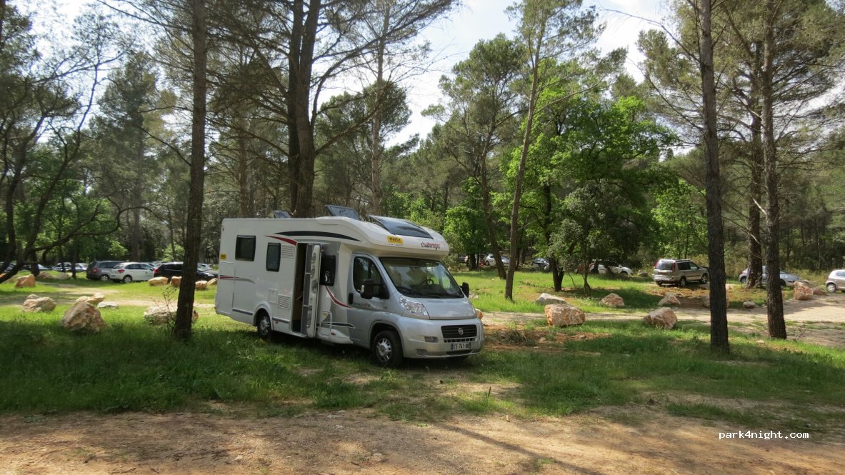 (13780) Cuges-les-Pins - D8N — foto 2