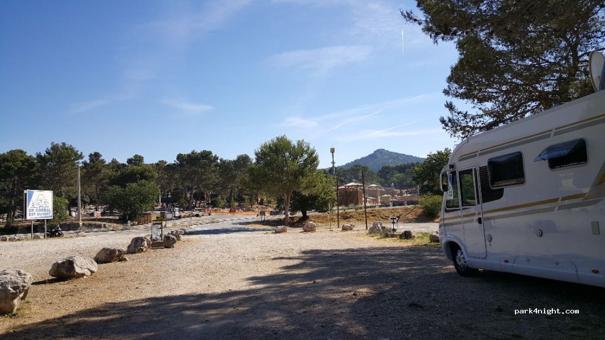 (13780) Cuges-les-Pins - D8N — foto 3