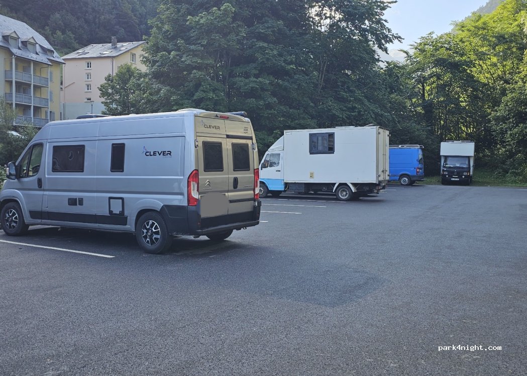 (65110) Cauterets - Avenue Charles Thierry — foto