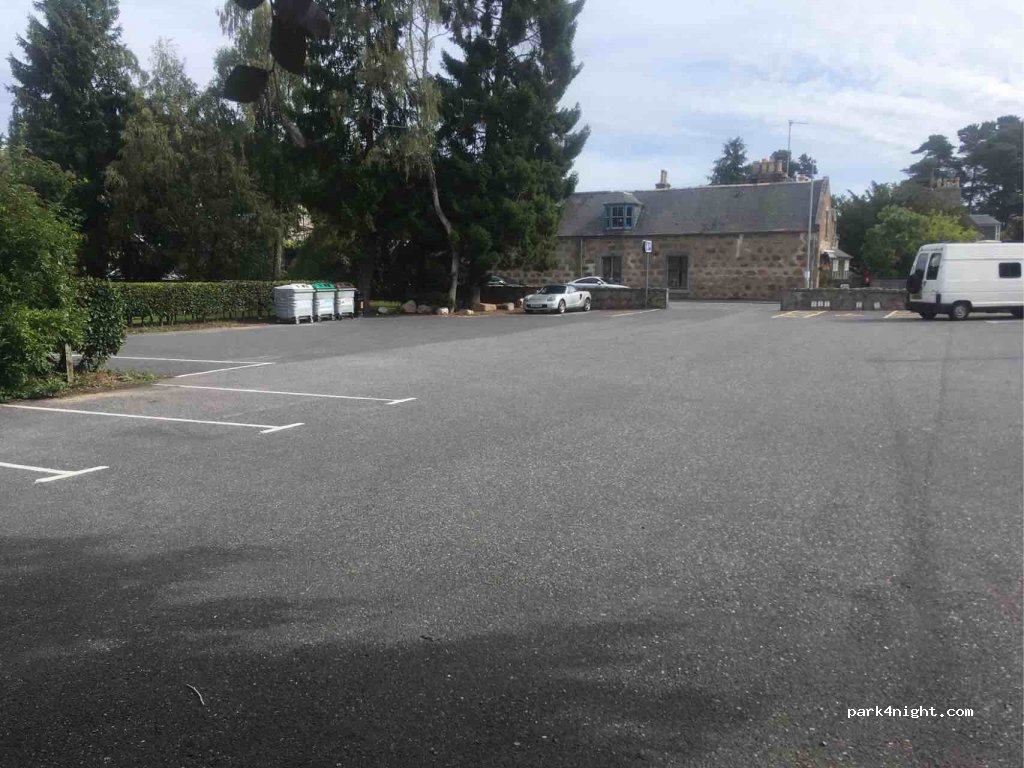 (AB34 5LW) Dinnet - Ballater Road — foto