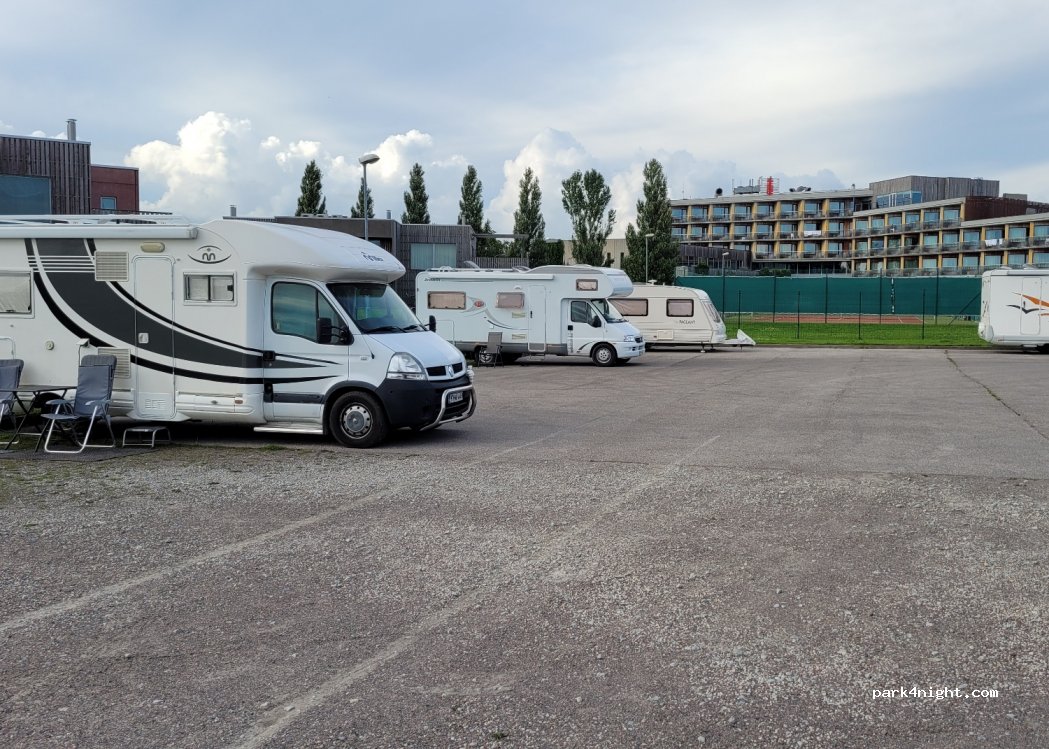 (93810) Kuressaare - 4 Tori — foto 2