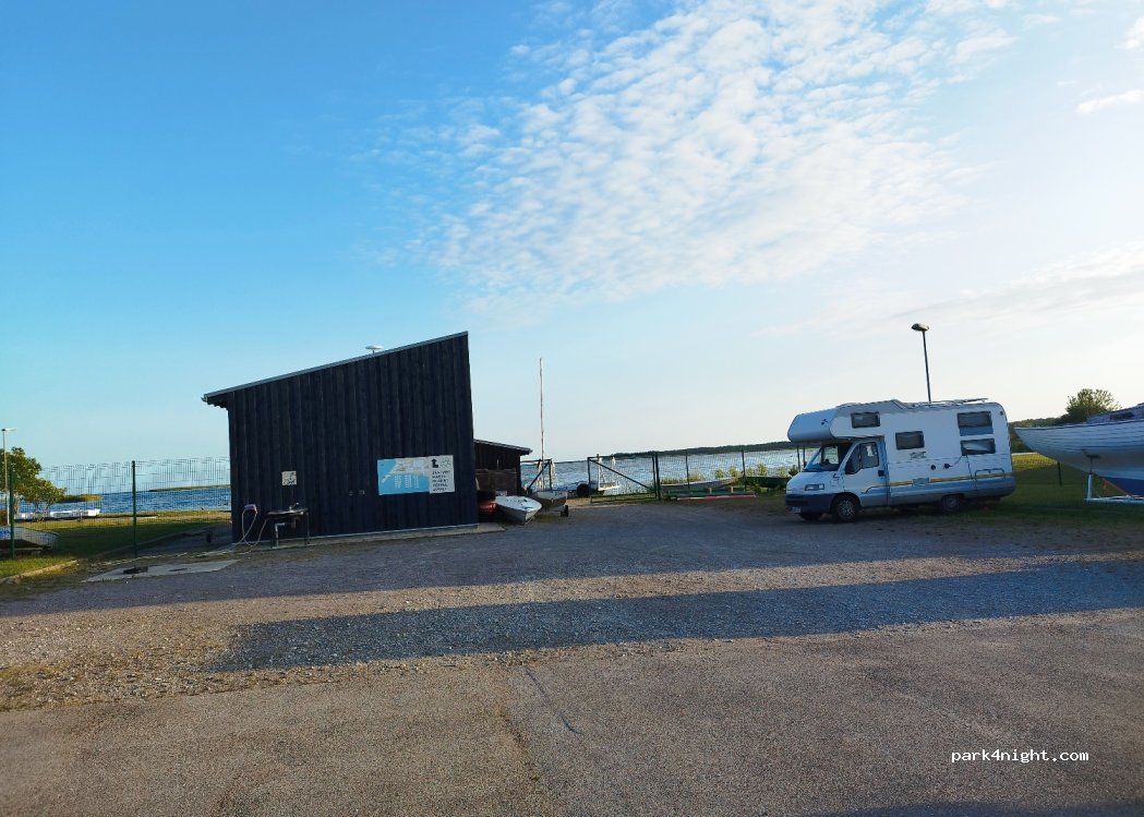 (93810) Kuressaare - 4 Tori — foto 3
