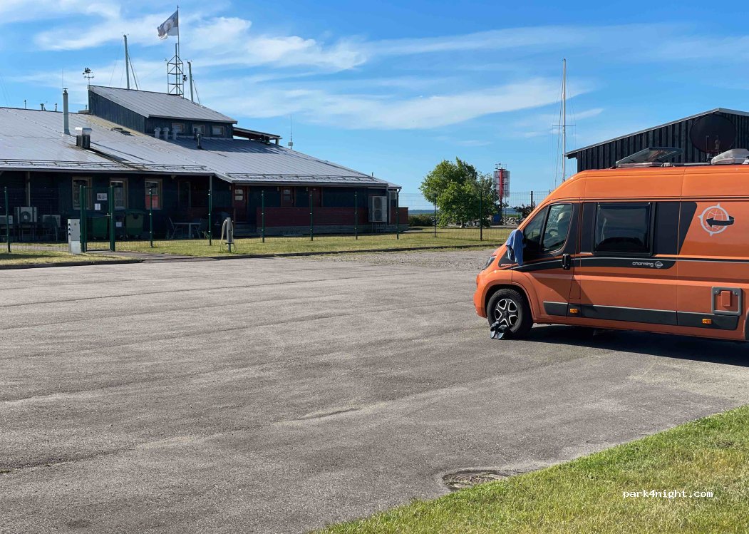 (93810) Kuressaare - 4 Tori — foto 4
