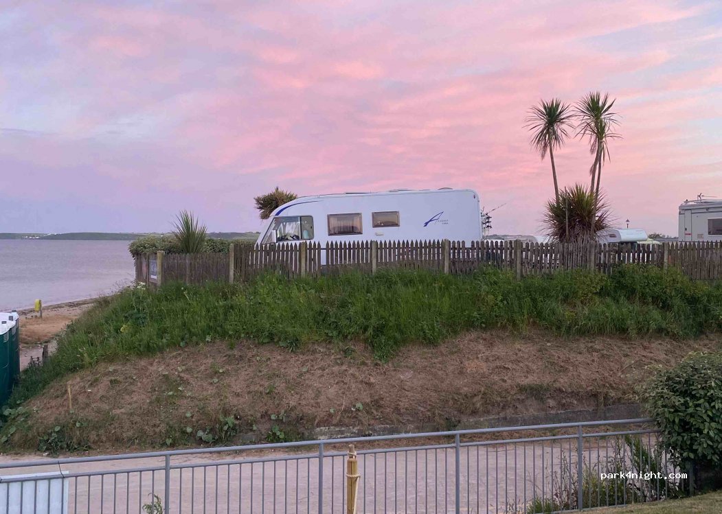 Redbarn Caravan Park — foto 2