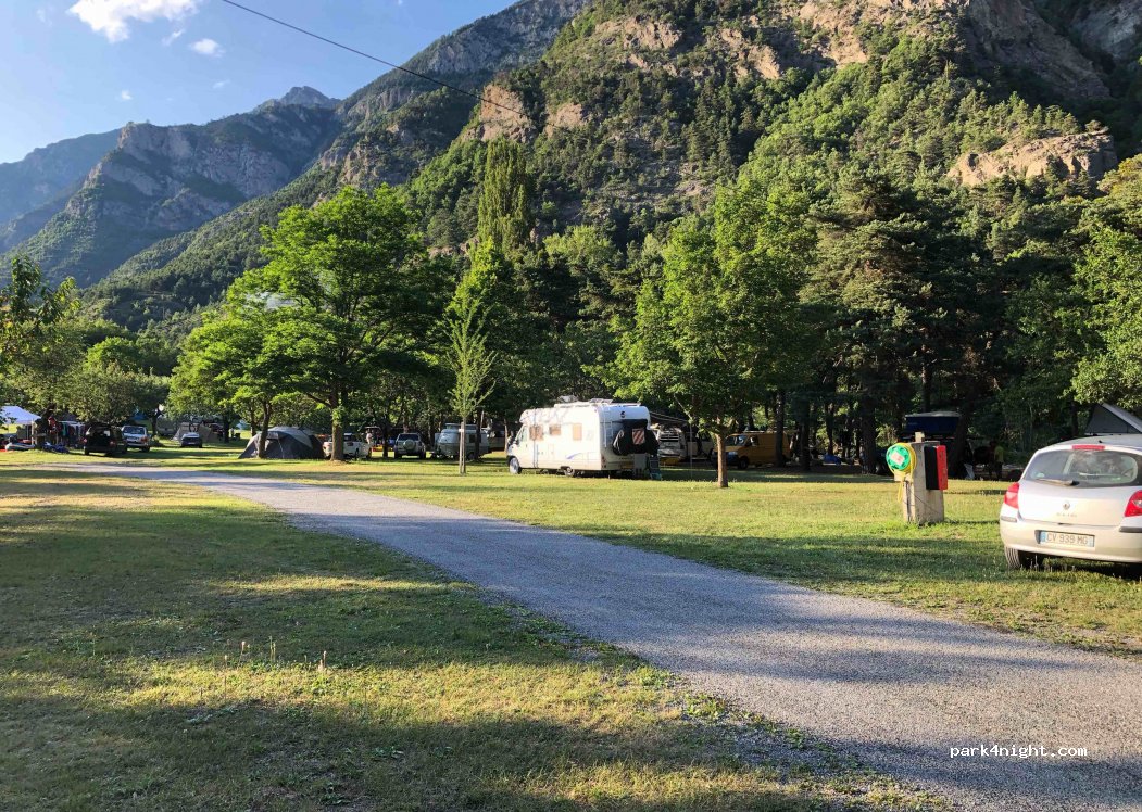 Camping Le Bois des Hoches — foto